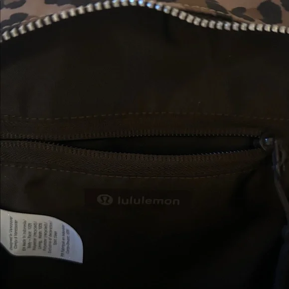 NWT - Lululemon Everywhere Backpack Mini 4L Metal Hardware - Picture 13 of 14